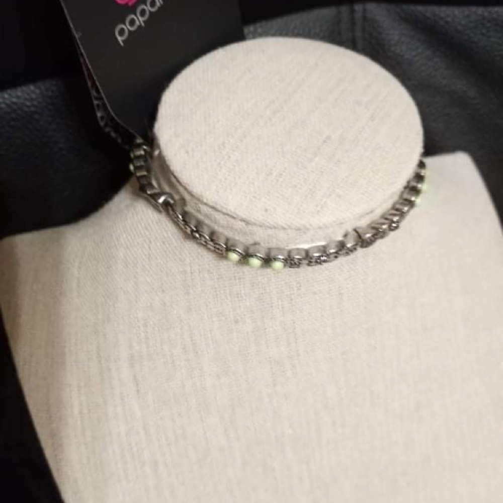 Living in the Pasture-Green. Stretch Bracelet. New